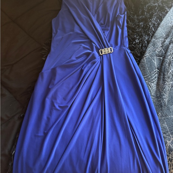 Elegant Blue Dress with Rhinestone Detail - Picture 1 of 2